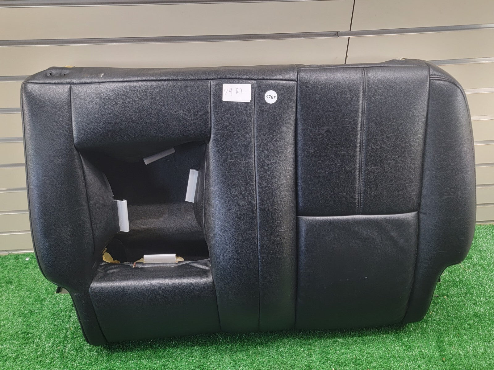🔥07-13 GMC Sierra upper seat rest cushion rear left leather black V4