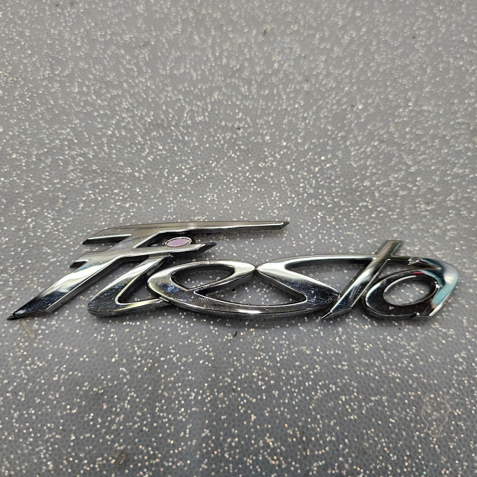 11-19 FORD FIESTA REAR TRUNK TAILGATE LIFTGATE EMBLEM LOGO BADGE LETTERS SYMBOL