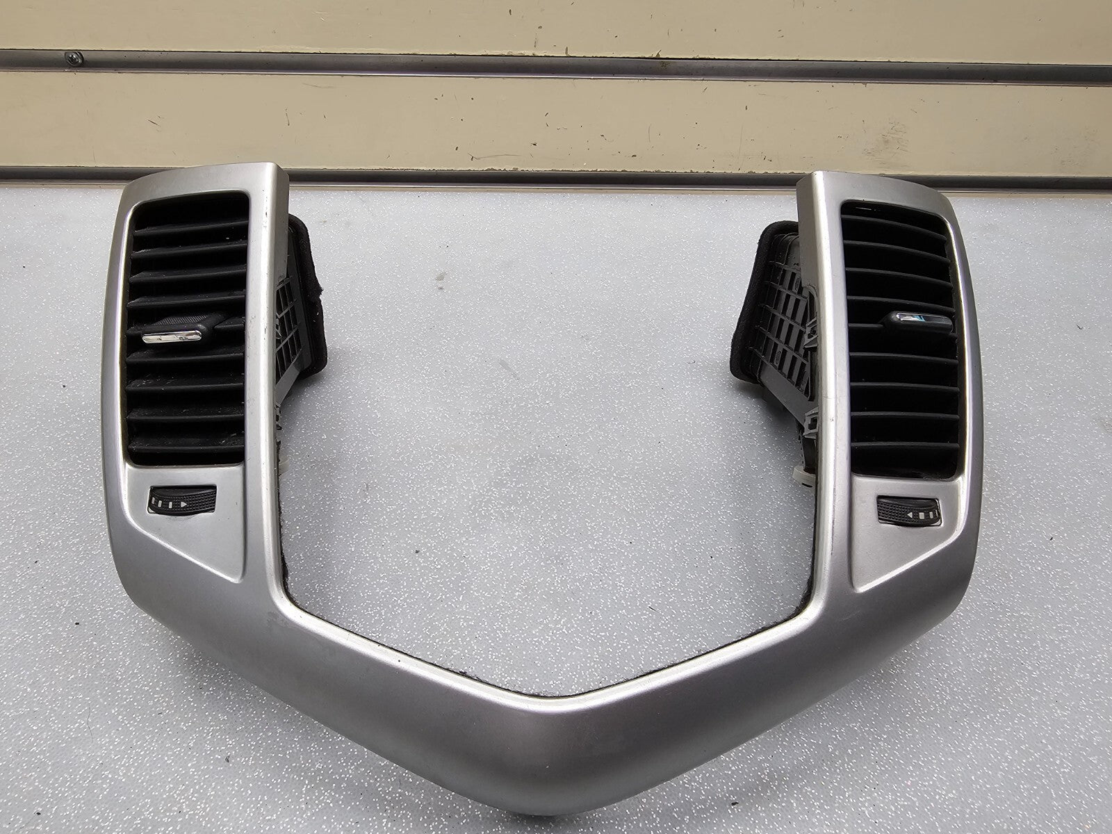 🔥11 -15 Chevrolet Cruze J300 Car Front Dash Board Air Conditioner  trim silver