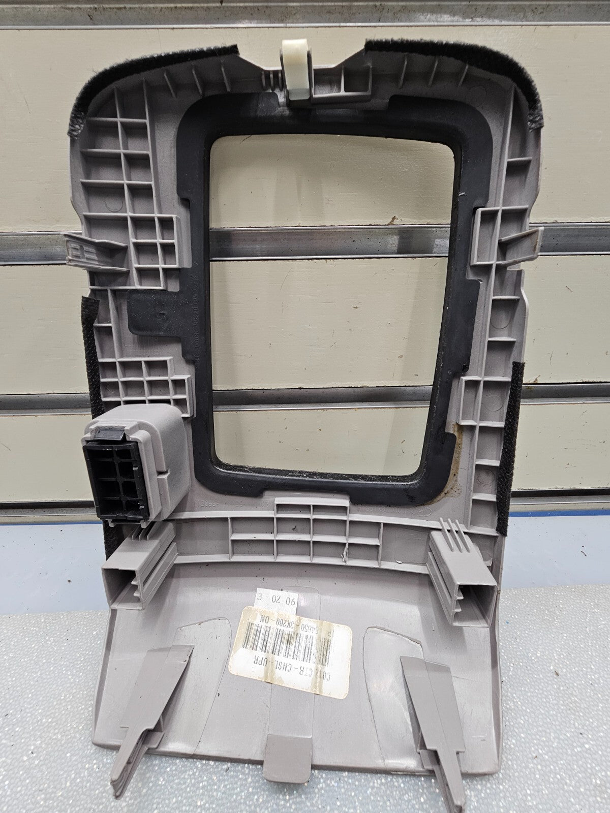 🔥2006-2008 Hyundai Sonata Center Console Shifter Bezel Trim Panel GRAY OEM