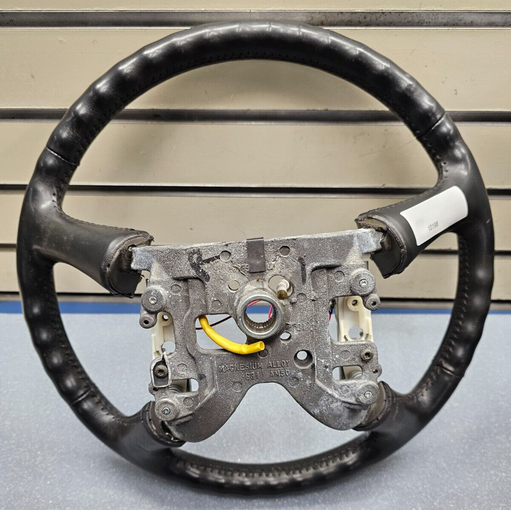 99-02 Chevy Silverado Tahoe Suburban Blazer SONOMA Steering Wheel Leather black