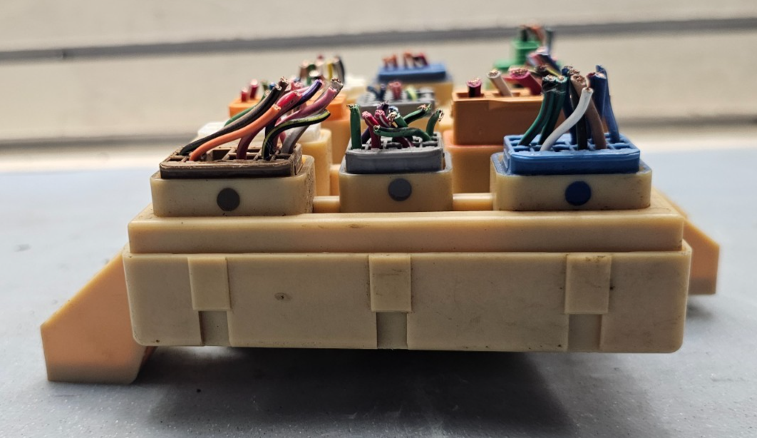 🔥2001 DAKOTA DURANGO DASH JUNCTION RELAY FUSE BOX ITEGRATED POWER MODULE BLOCK
