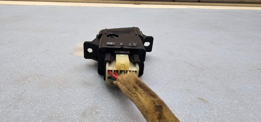 🔥97-01 Honda CR-V Emergency Warning Light Switch Button OEM