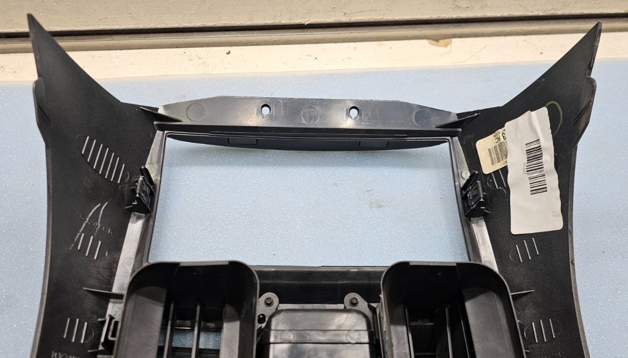 🔥08-10 DODGE CARAVAN DASH RADIO SURROUND BEZEL TRIM PANEL CLIMATE CONTROL BLACK