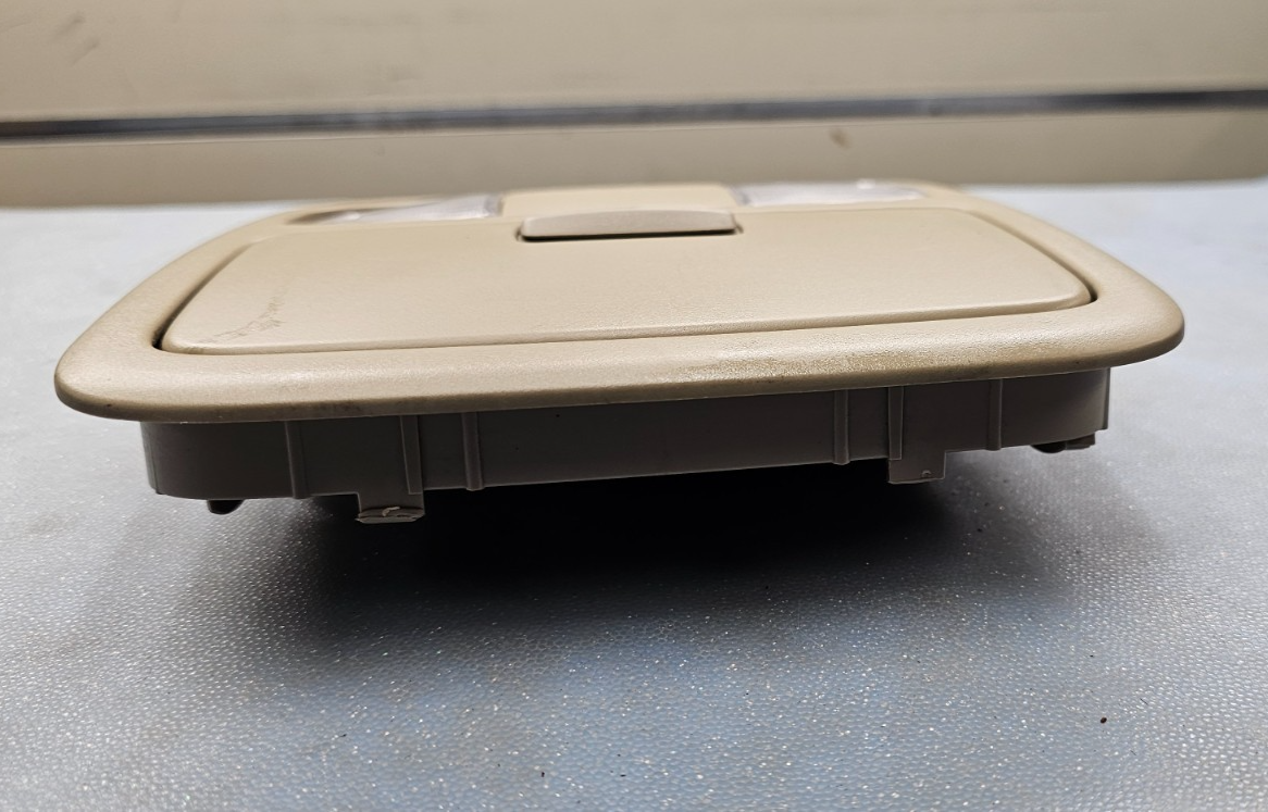 🔥02-06 TOYOTA CAMRY 4RUNNER Overhead Console DOME Light Lamp tan OEM