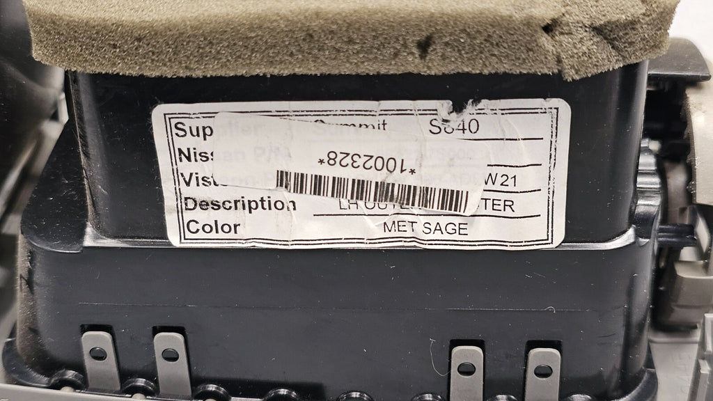 🔥05-15 NISSAN TITAN ARMADA QX56 DASH FRONT CENTER LEFT AIR VENT HEATER TRIM