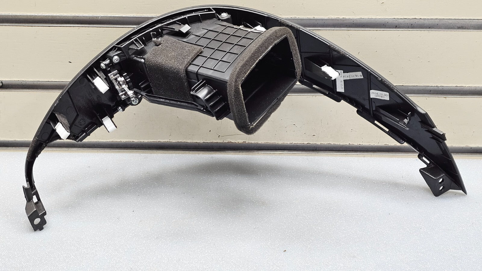 14-18 Kia Forte Dash Center Right Passenger AC Heater Air Vent Conditioner Black