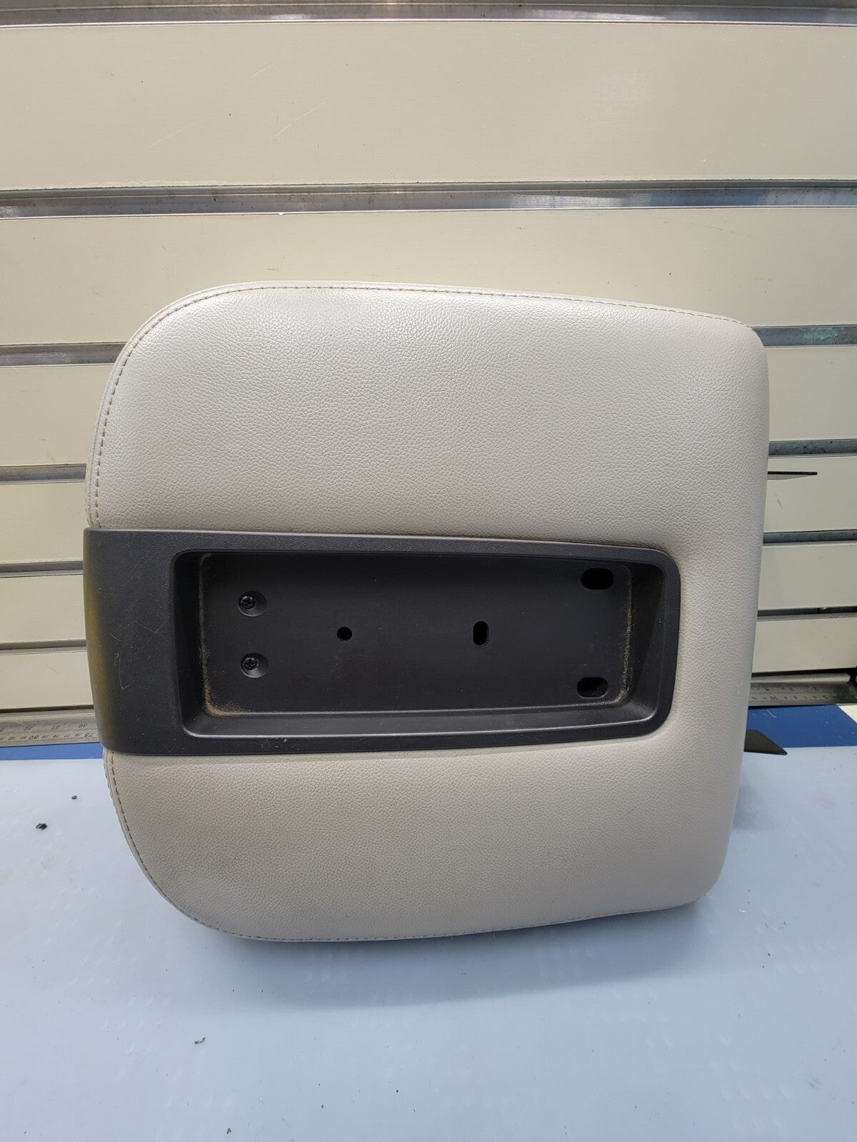 🔥07-13 Chevy Tahoe, Suburban, Yukon Leather Console Lid Armrest Cover Tan JS5