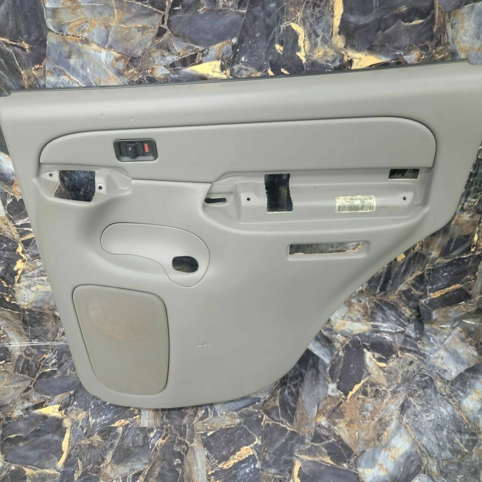 🔥99-06 Silverado YUKON Door Panel Rear LEFT - RIGHT Set /No Arm LIGHTGRAY H2 D7