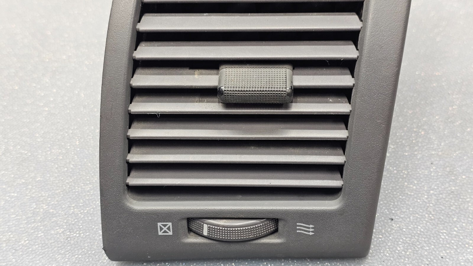 🔥02-06 TOYOTA CAMRY RIGHT PASSENGER DASH AIR VENT CONDITIONING HEATER GRAY