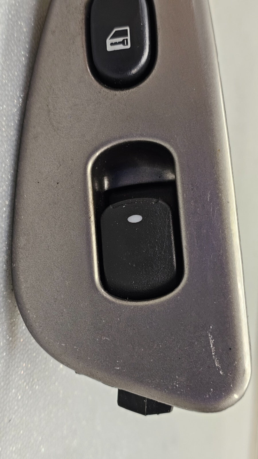 🔥04-07 Chevy Malibu Front Right Passenger Power Window Door Switch Lock Gray