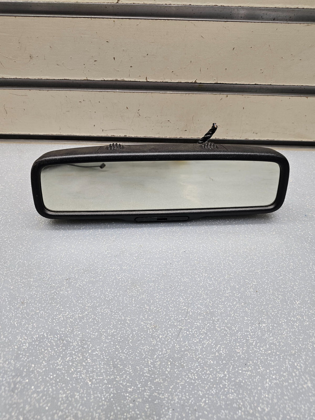06-08 Explorer Escape F250 F350 F450 Rear View Mirror Interior Automatic Dimming