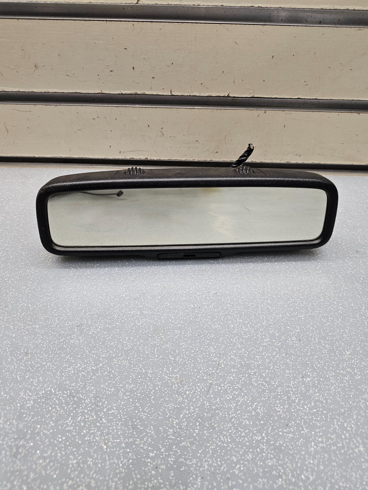06-08 Explorer Escape F250 F350 F450 Rear View Mirror Interior Automatic Dimming
