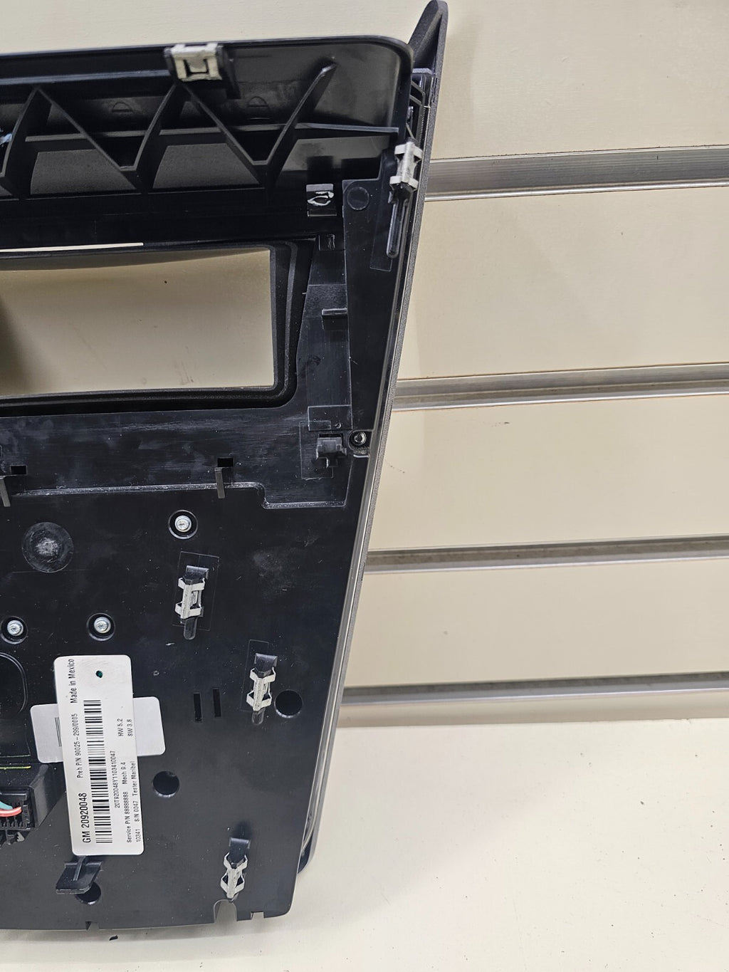 10-11 Equinox Terrain AM FM Radio Stereo Climate Control Trim Panel Bezel SILVER