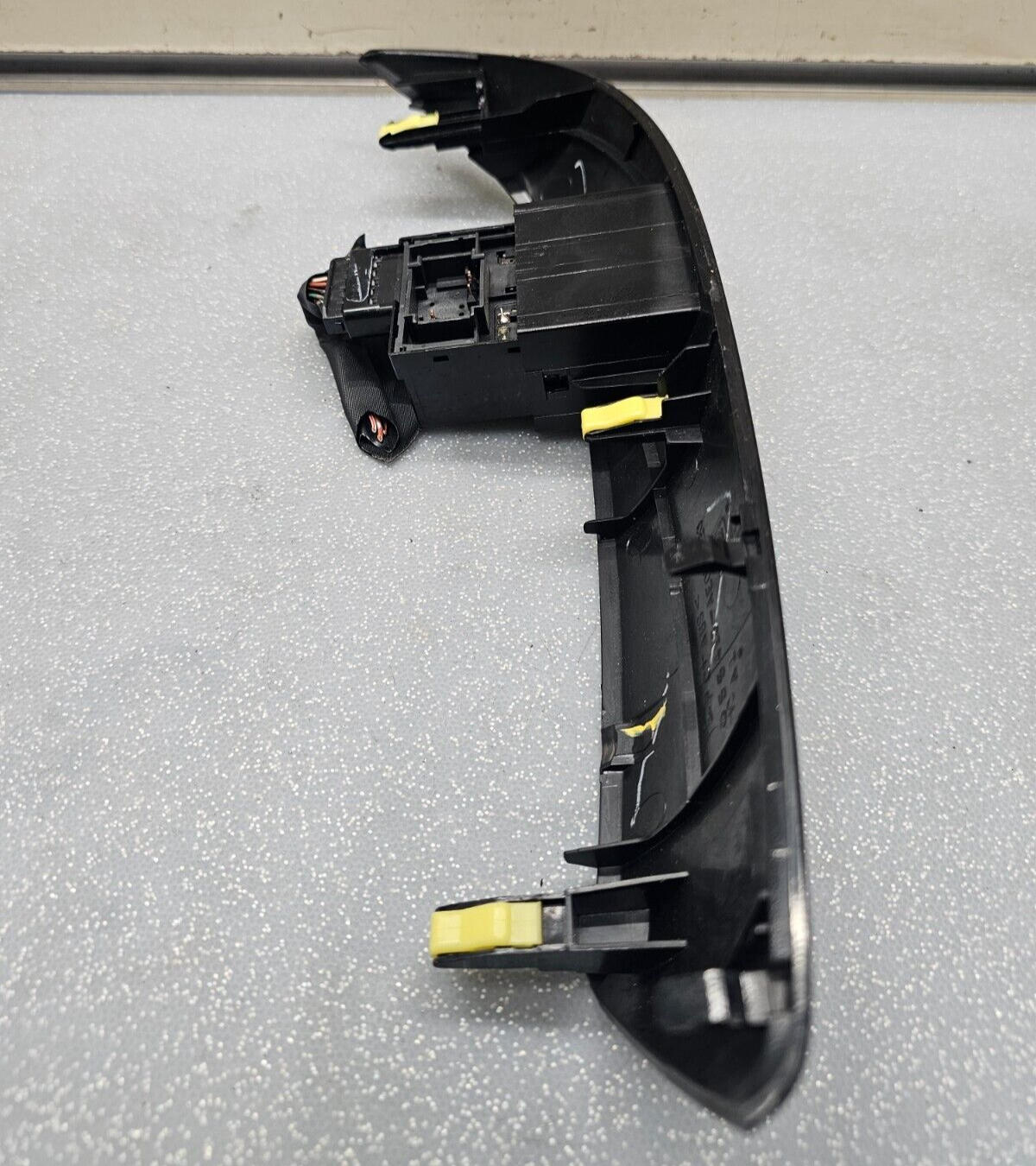 🔥2004-2010 Toyota Sienna RH Right Passenger Radio Bezel Trim Molding Black OEM
