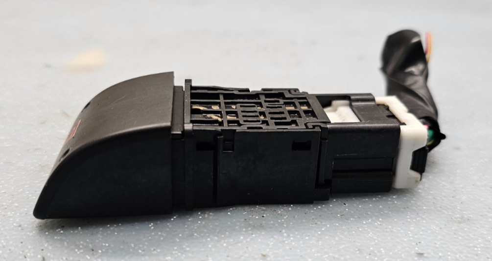 🔥02-04 Nissan Xterra Frontier hazard emergency light switch Niles