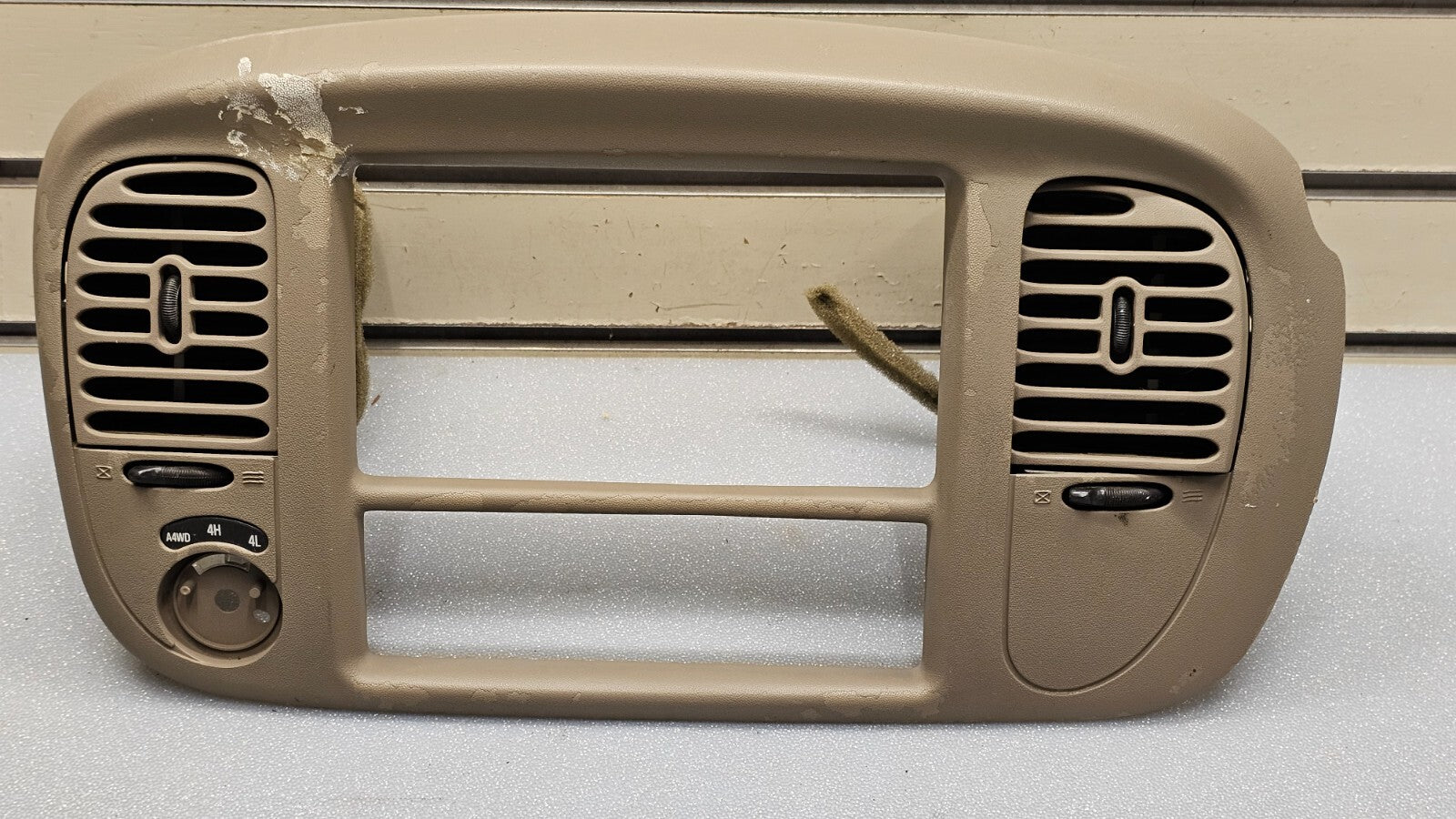 🔥97-03 Ford F150 Center Dash Radio Climate Trim BEZEL Panel AIRBG Line TAN