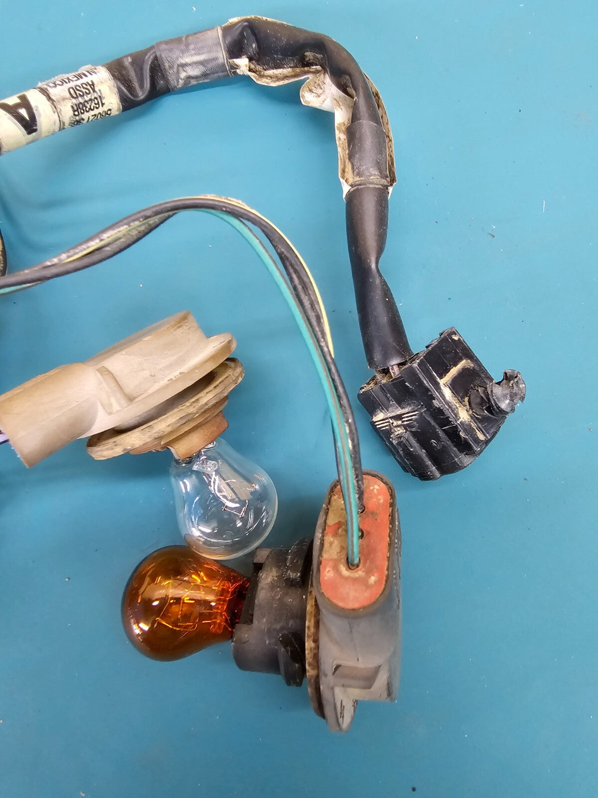 95-01Dodge RAM 1500-3500 TAIL LIGHT LAMP BRAKE LIGHT ASSEMBLY WIRING HARNESS