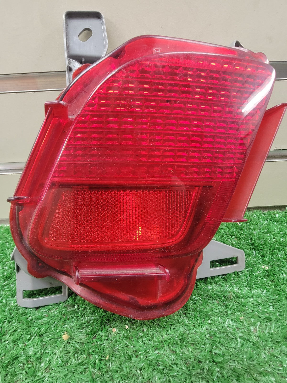 🔥14-19 Toyota Highlander Rear Bumper Reflector Driver Tail Light Assembly OEM