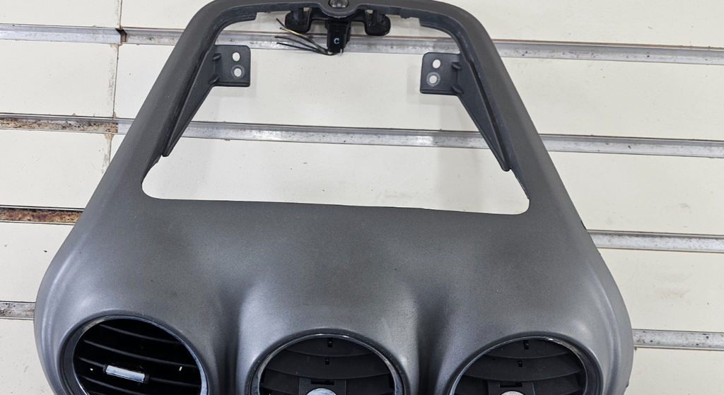 🔥08-10 Saturn Vue Center Dash Radio Stereo Bezel Trim With Vents OEM Gray B31