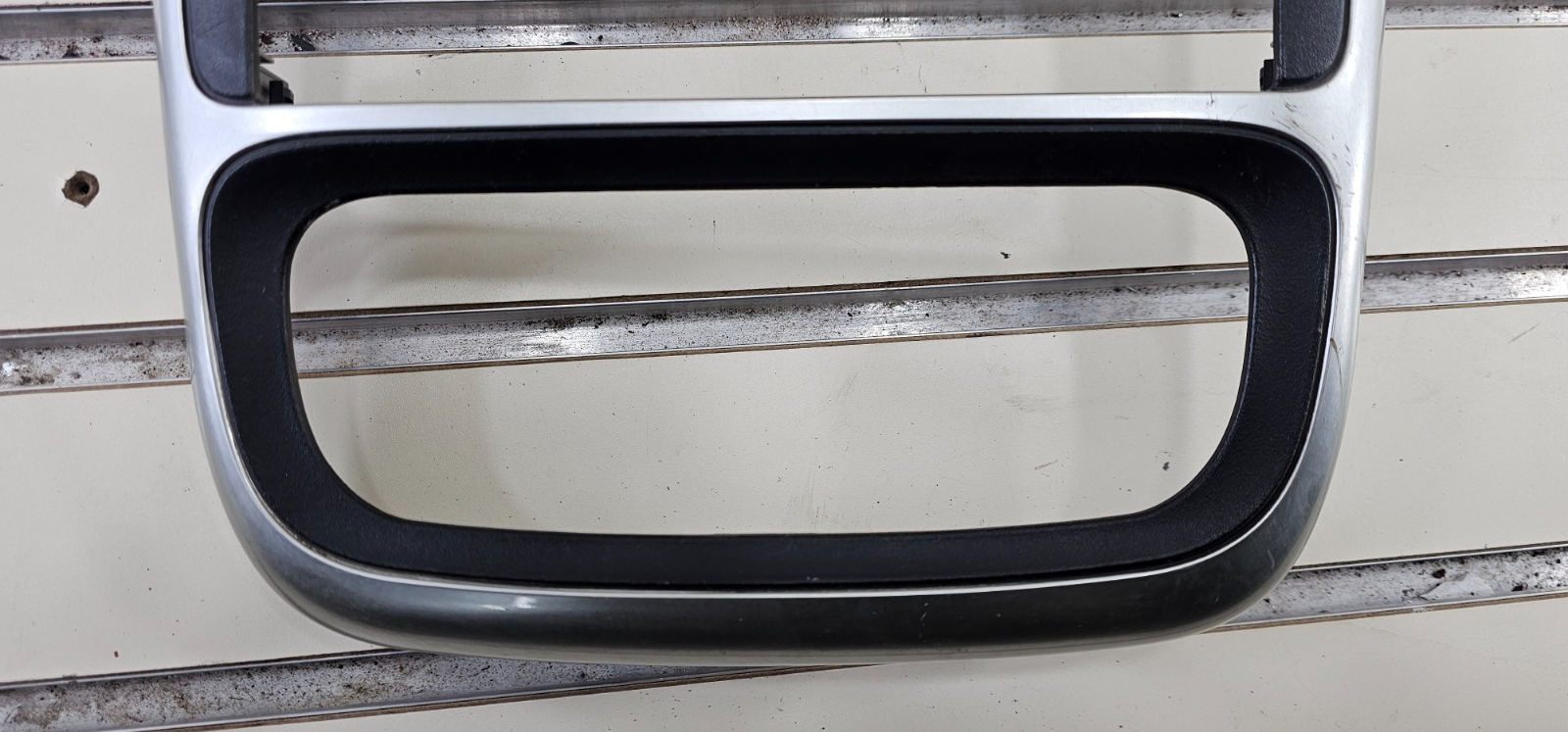 🔥01-05 Saturn L100 L200 L300 Radio Vent Center Bezel Dash Trim Silver/Black OEM