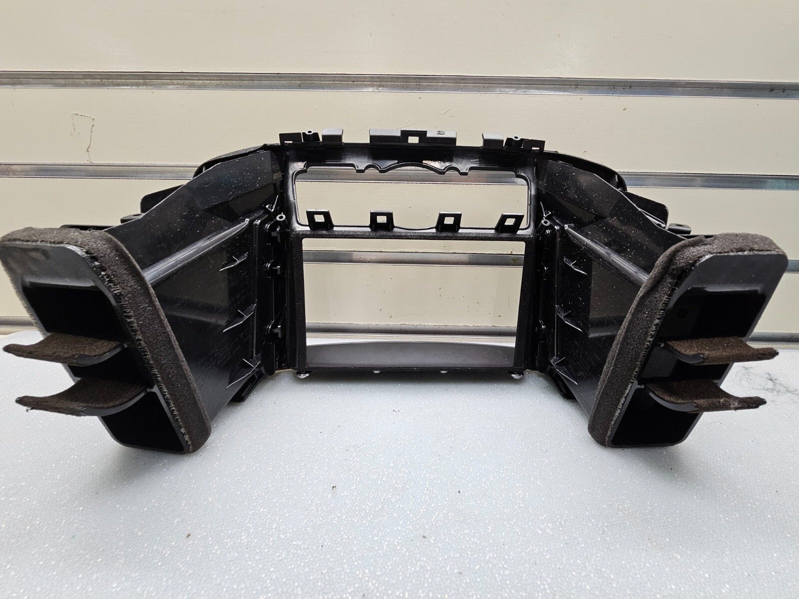 08-13 Infiniti G37 Center Dash Air Vent Navigation Radio Switch Bezel Trim Black