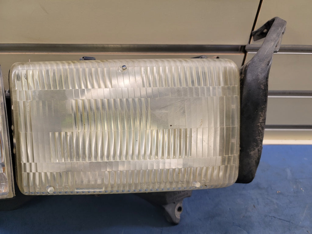 🔥94 - 02 Dodge Pickup Turn Signal RIGHT Headlight w OEM MOPAR