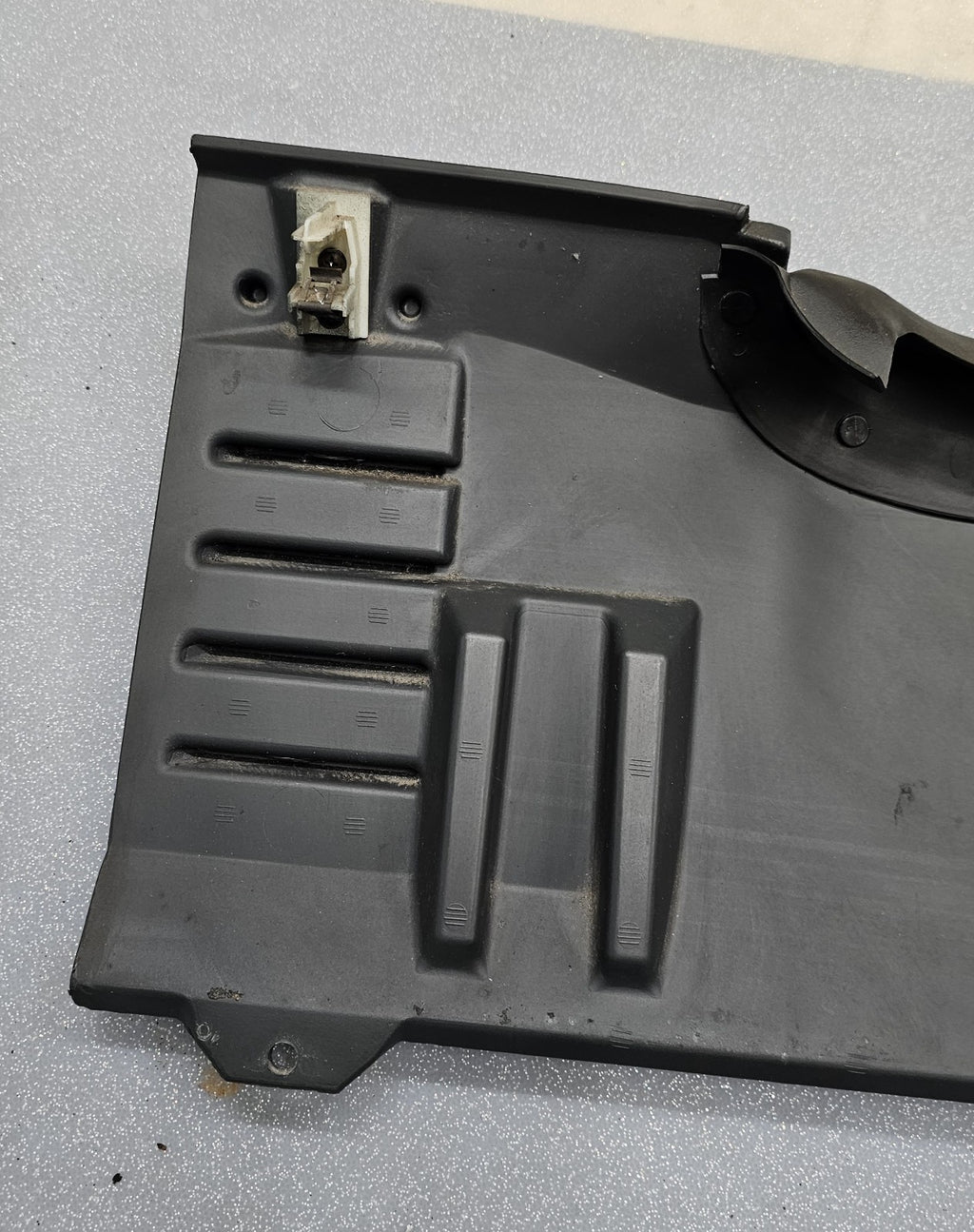 🔥99-06 Silverado Sierra Dash Front Left Knee Bolster Panel Lower Column Cover