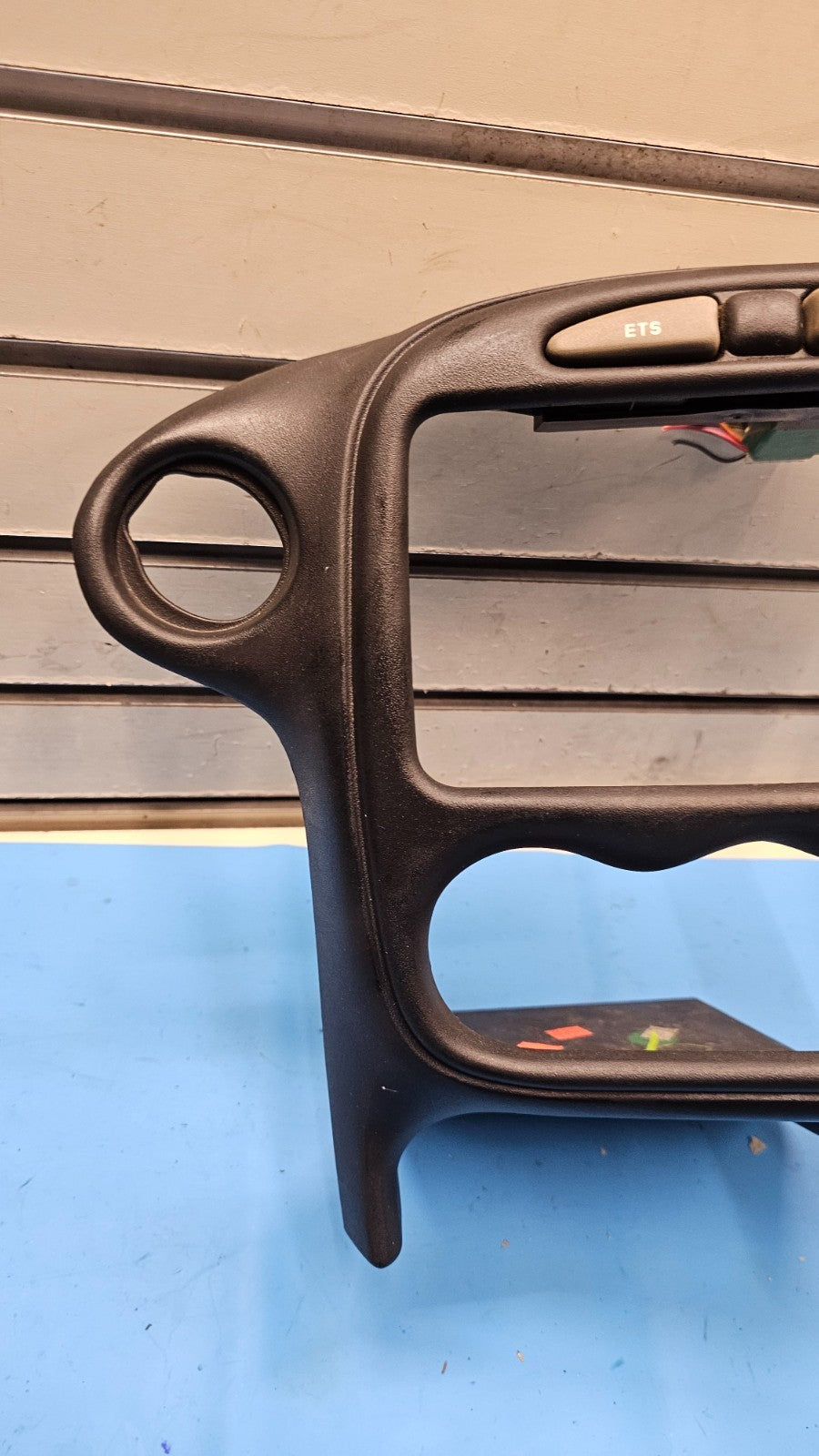 🔥99-05 Pontiac Grand Am Center Dash Radio Climate Bezel Trim Genuine Black OEM