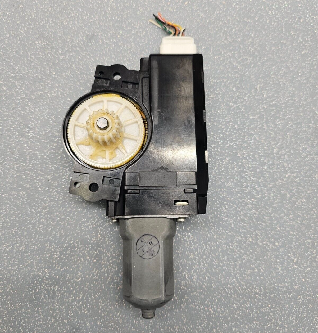 05-10 SCION TC Front Upper Sun Roof Power Motor Sliding Gear Motorized Assembly