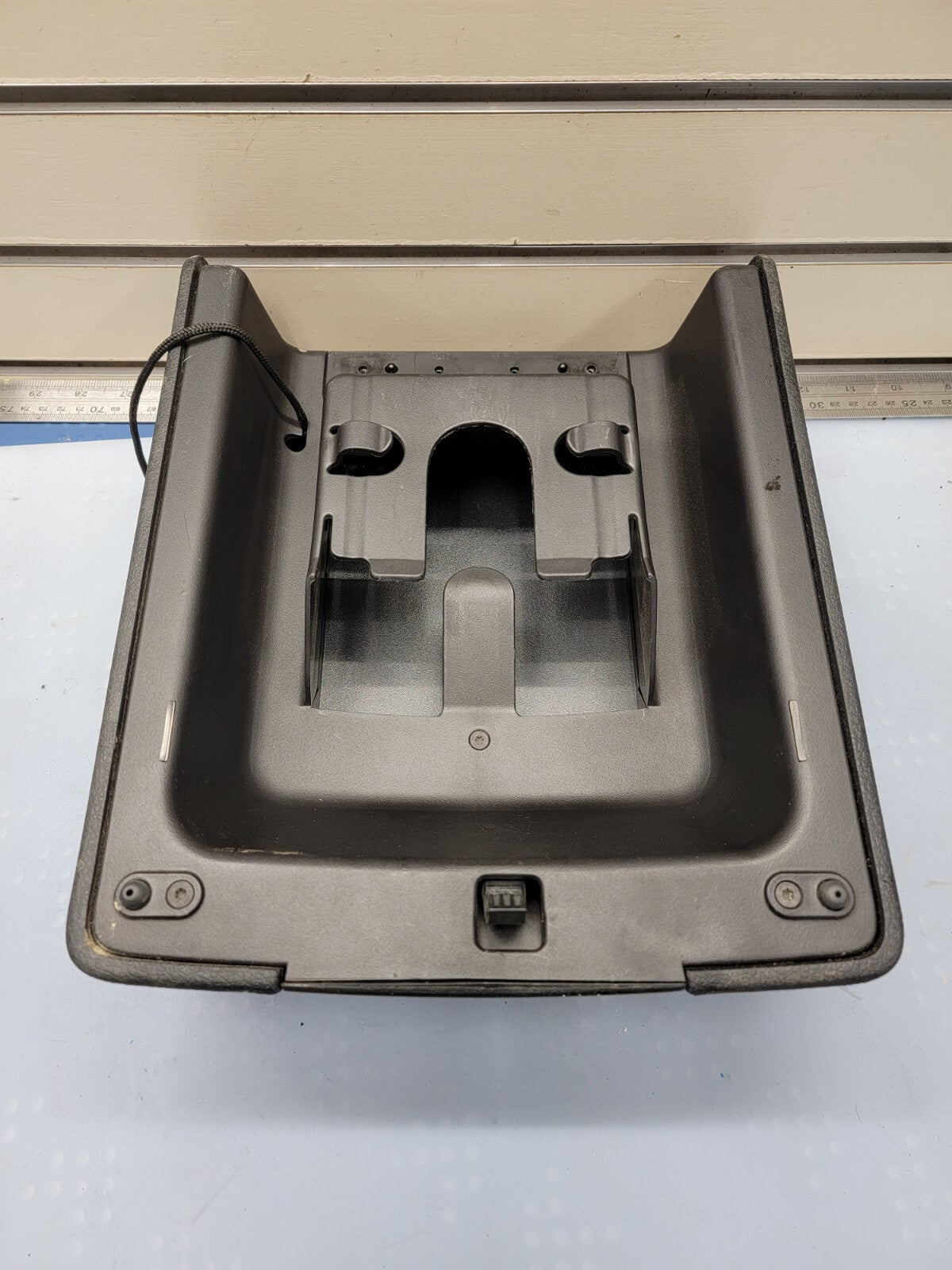 🔥07-14 FORD EXPEDITION CENTER CONSOLE COLUMN SHIFT ARM REST LID  BLACK