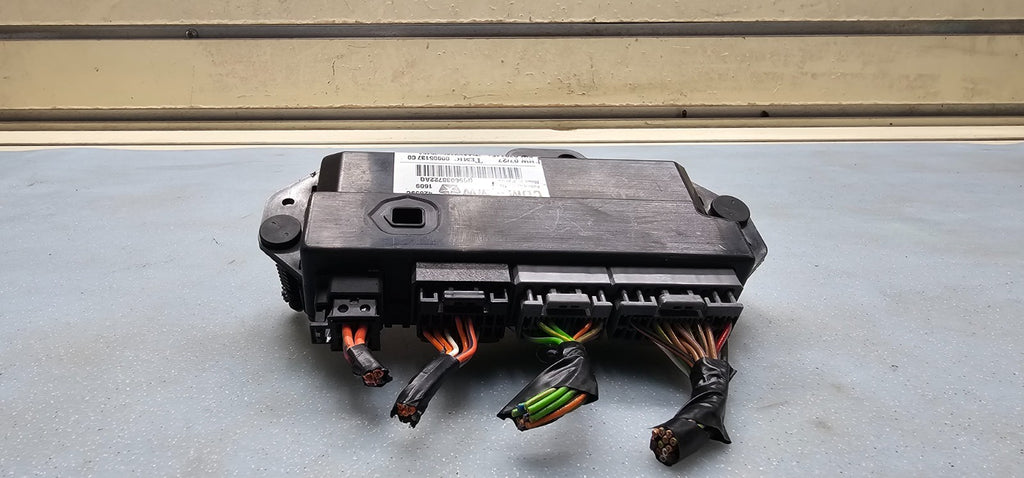 🔥05-10 CHRYSLER 300 Charger magnum  FRONT DOOR WINDOW CONTROL MODULE MEMORY