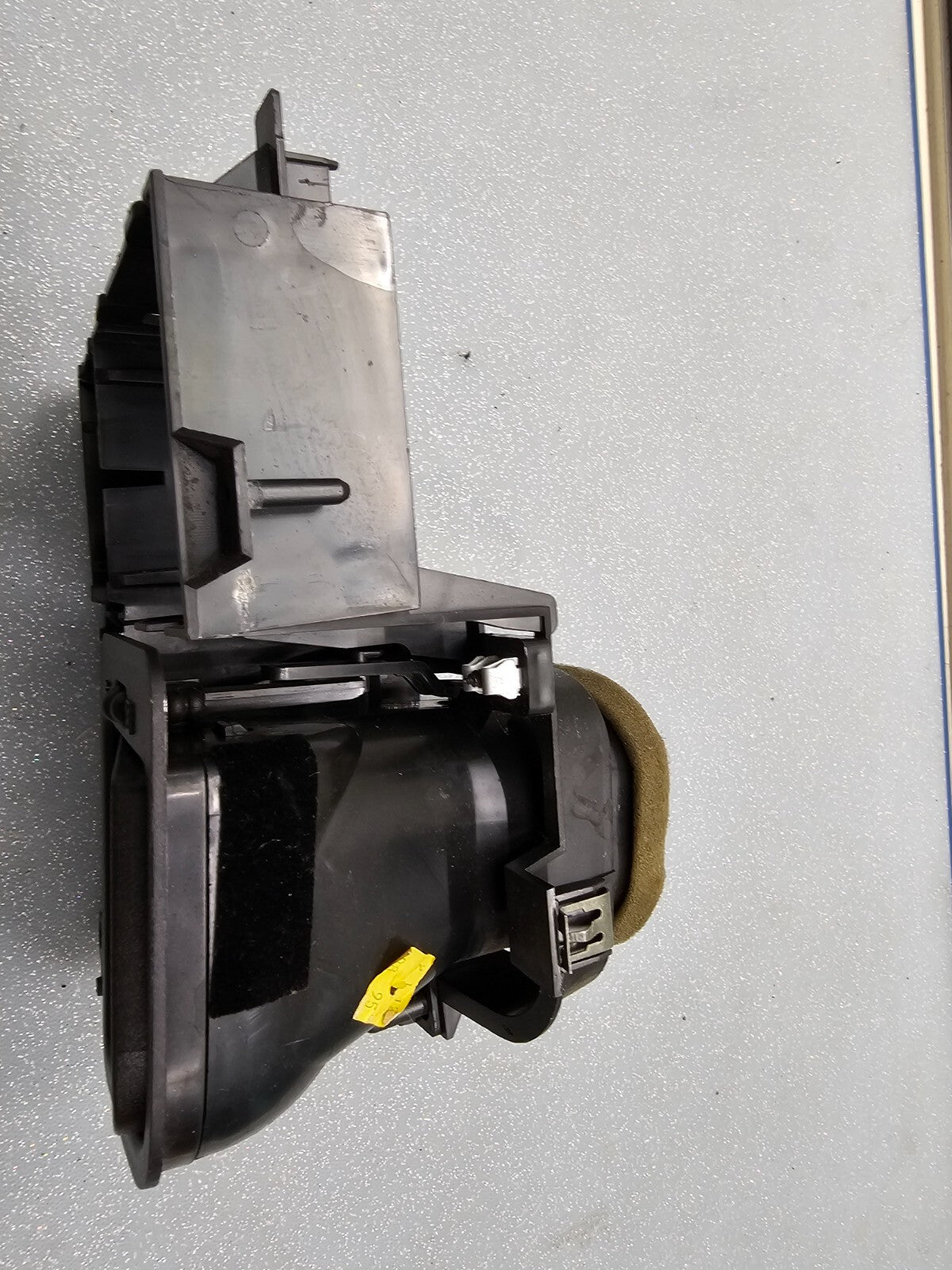 🔥99-06 Chevy Silverado Sierra Headlight Switch left Driver Air Vent black HS19