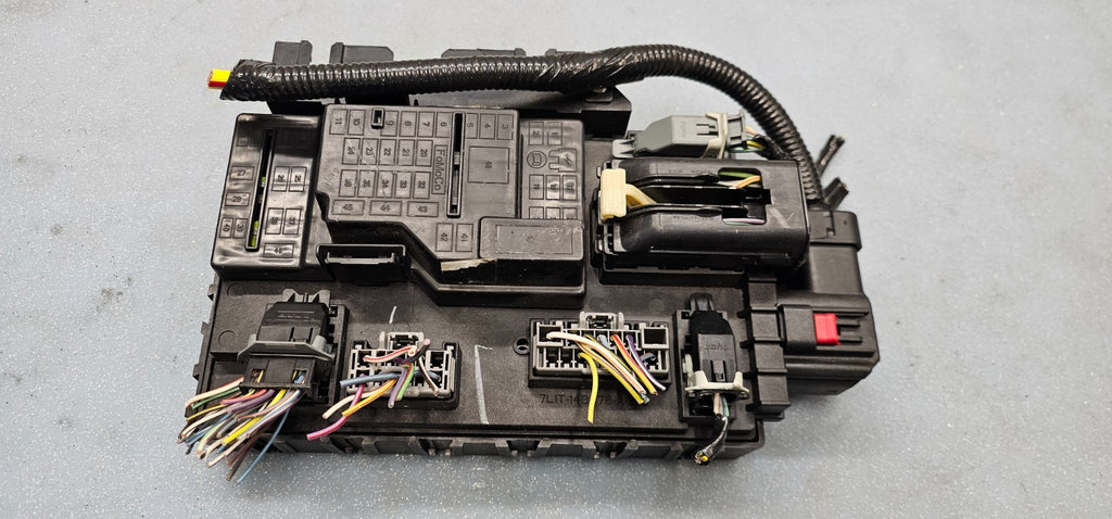 🔥09-12 Ford Escape Mercury Mariner Interior Cabin Fuse Box Relay Block Junction