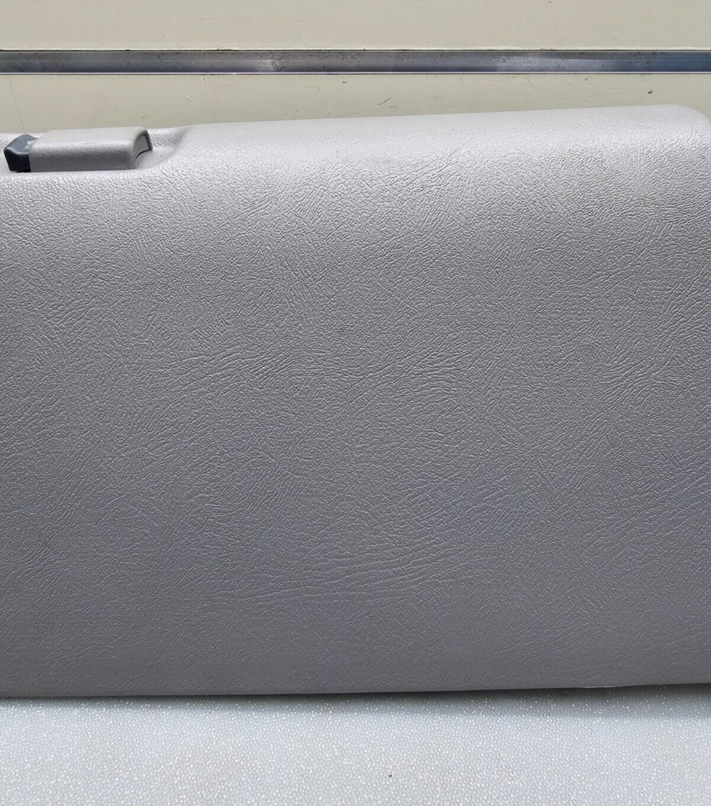 95-99CHEVY GMC TRUCK SILVERADO CK Glove Box Storage Compartment Assembly GRAY G2