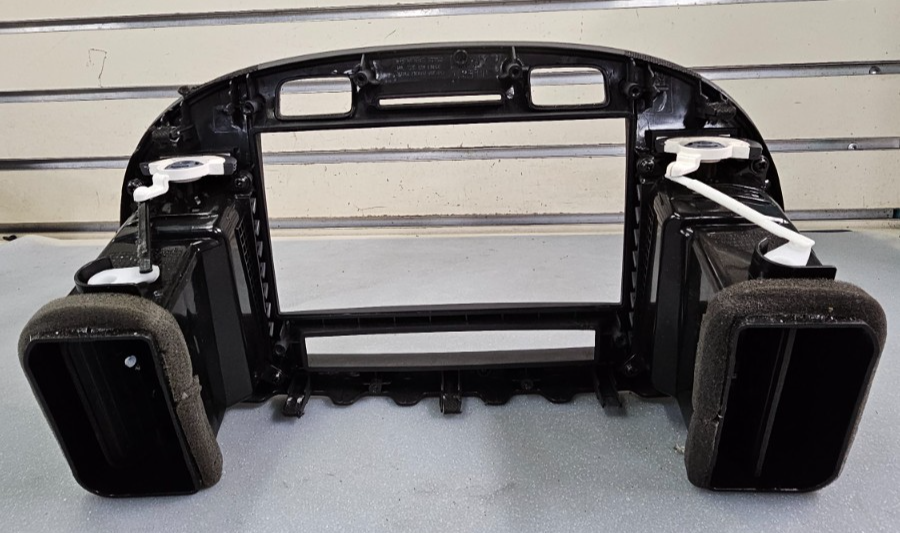 🔥06-11 Kia Rio Center Dash Trim Radio Bezel  Climate With Air Vents Black OEM