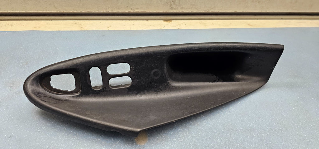 🔥94-04 Ford Mustang Front Right Passenger Door Window Switch Bezel OEM BLACK
