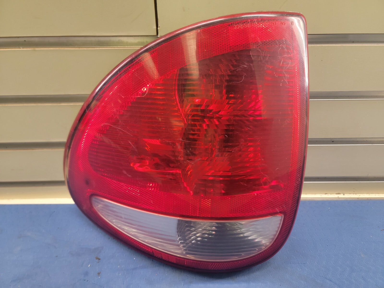 🔥2004-2007 Dodge Caravan RIGHT Tail Light Fits  OEM