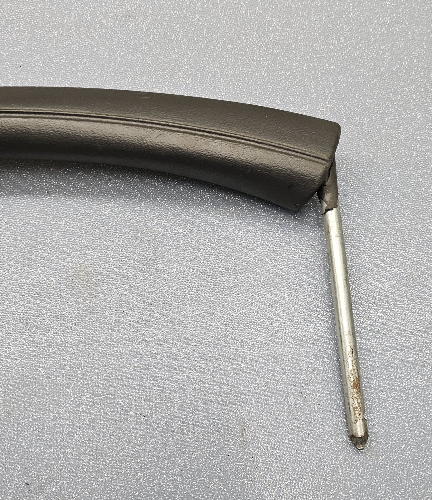 🔥99-06 SILVERADO SIERRA Dash Pad Dashboard GRAB BAR ASSIST HANDLE Dark Gray