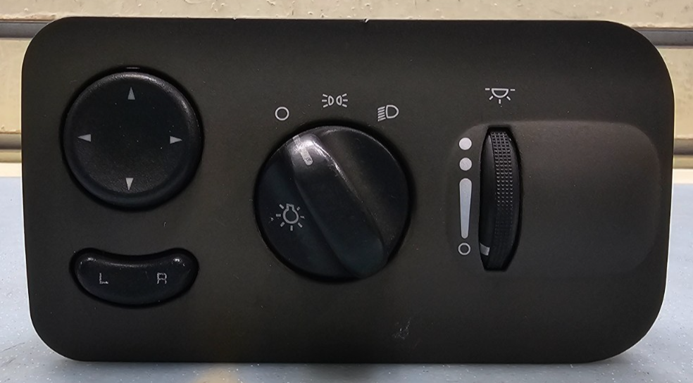 01-07 Caravan Town Country Headlight Fog Light Mirror Power Control Switch Black