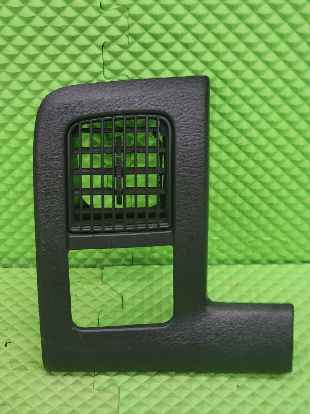 🔥02-05 Dodge RAM Front Left Driver Side A/C Heat Air Vent Taupe BLACK VT7