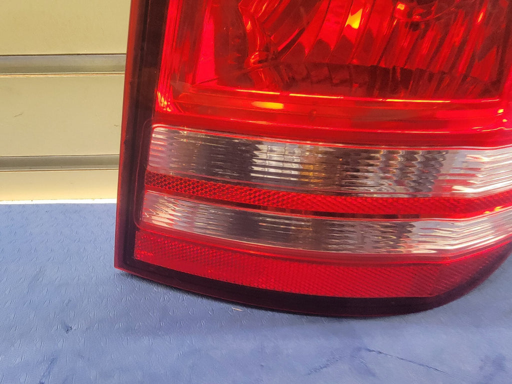 🔥2009-2020 Dodge Journey Right Passenger Outer Halogen Tail Light OEM 1004