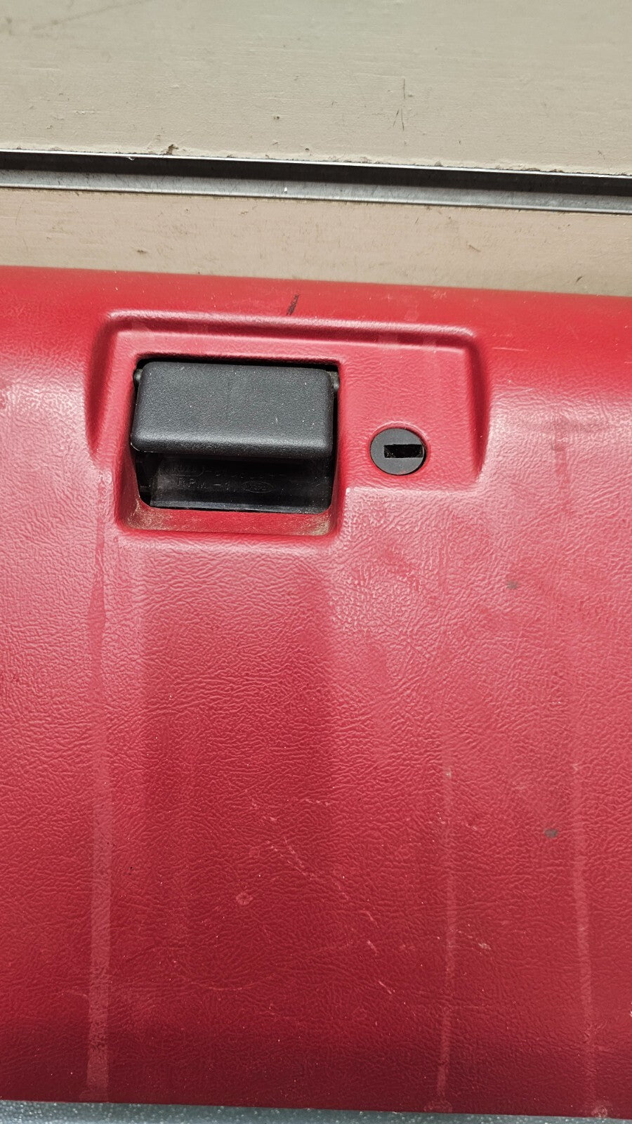 🔥92-96 F150 F250 F350 Bronco Dash Glove Box Storage Compartment Assembly RED