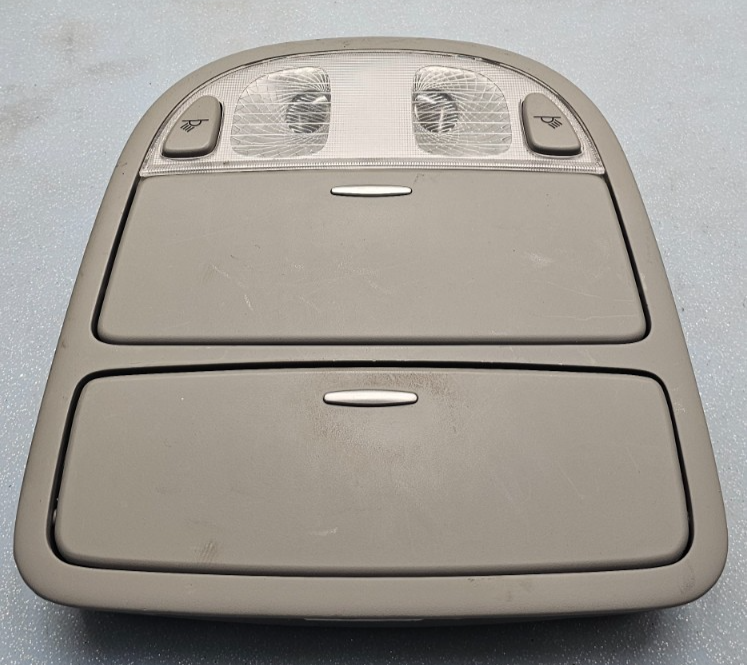 🔥07-12 HYUNDAI SANTA FE FRONT OVERHEAD CONSOLE DOME MAP LIGHT LAMP SUNROOF GRAY