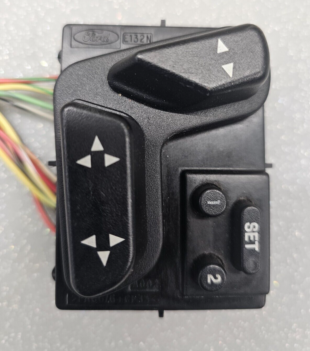 03-11 Lincoln Town Car & Grand Marquis Memory driver power seat switch Assembly