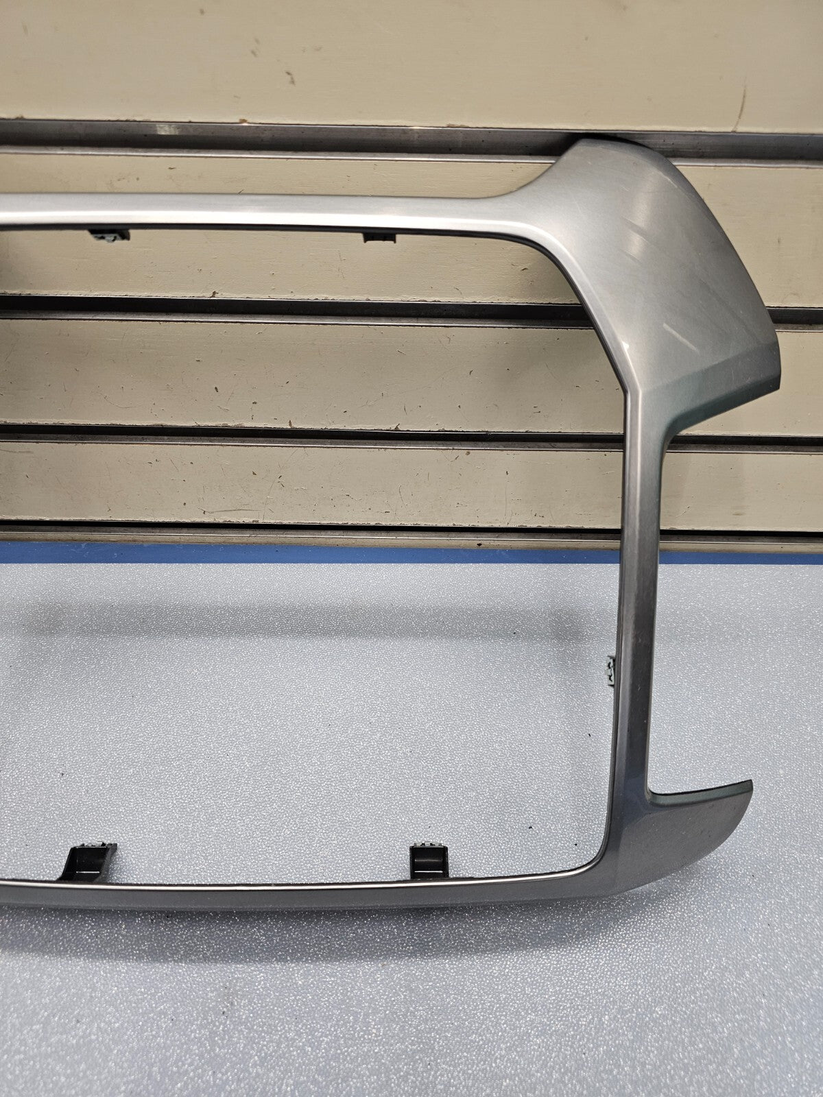 14-20 Silverado Sierra Dash Center Radio Stereo Climate Bezel Trim Panel Silver