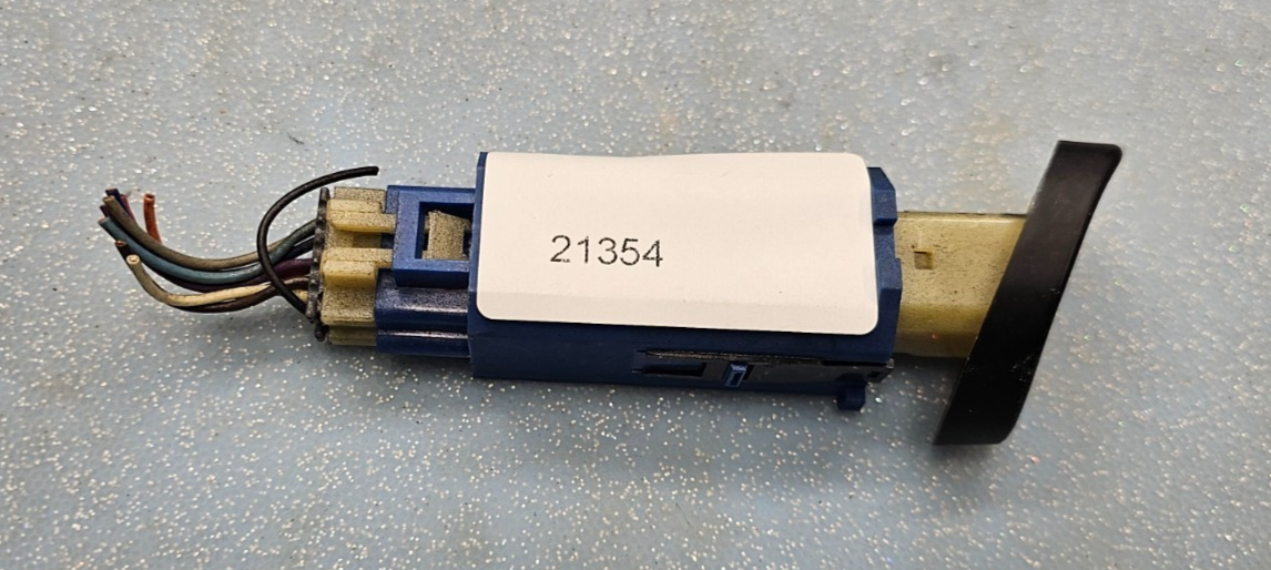 🔥2000-2005 Chevrolet Impala Hazard Warning Emergency Switch Dorman SW50