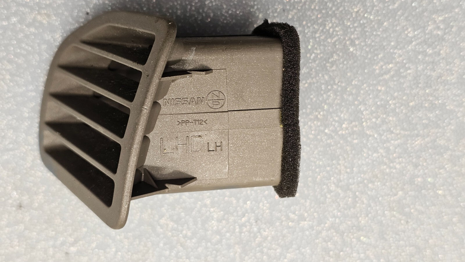 🔥03-06 Infiniti G35 Center Dash Left Driver Air Vent Heater Conditioning Tan