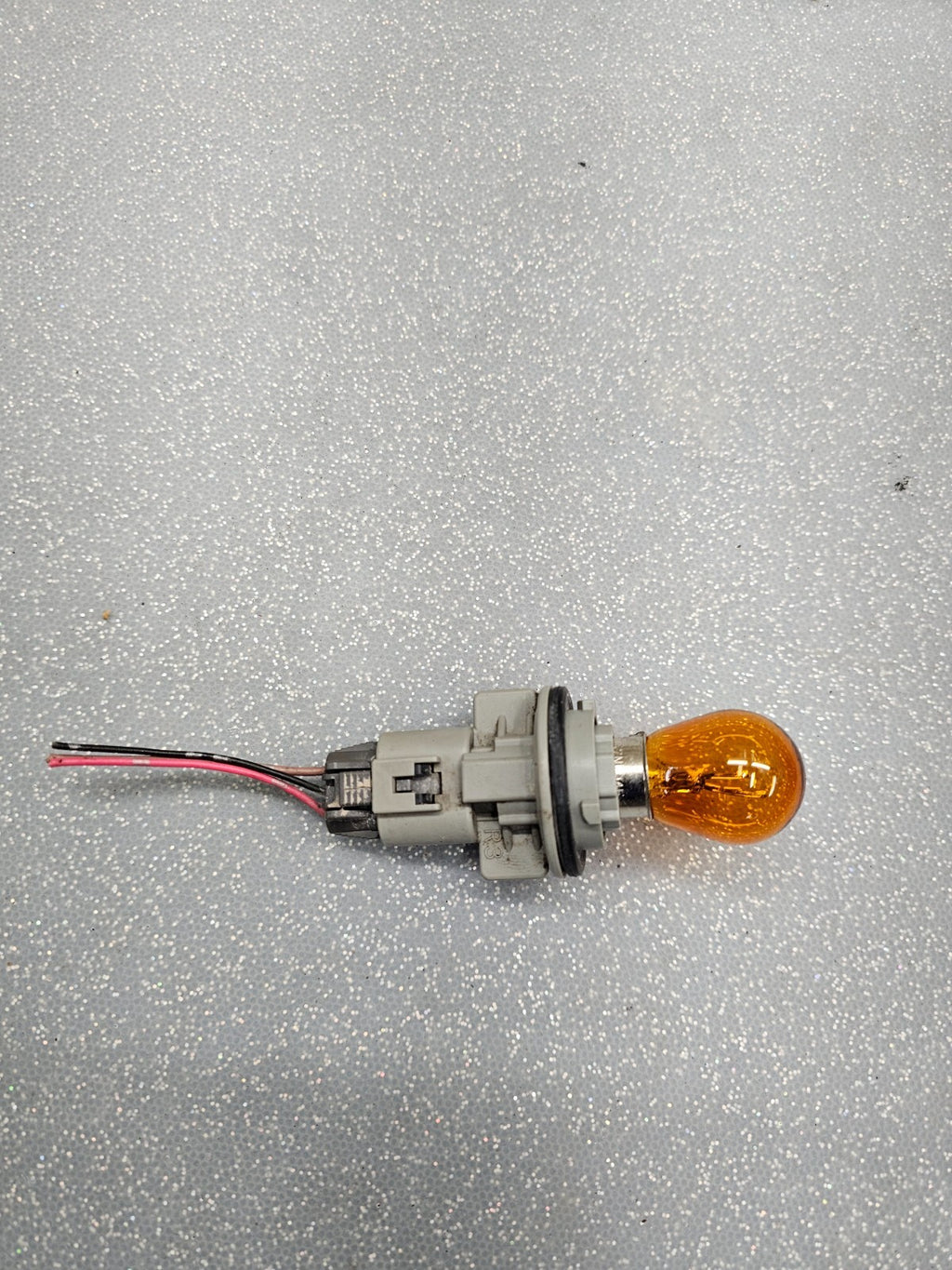 🔥08-15 Nissan Rogue Altima Front Headlight Turn Signal Bulb Socket Assembly OEM