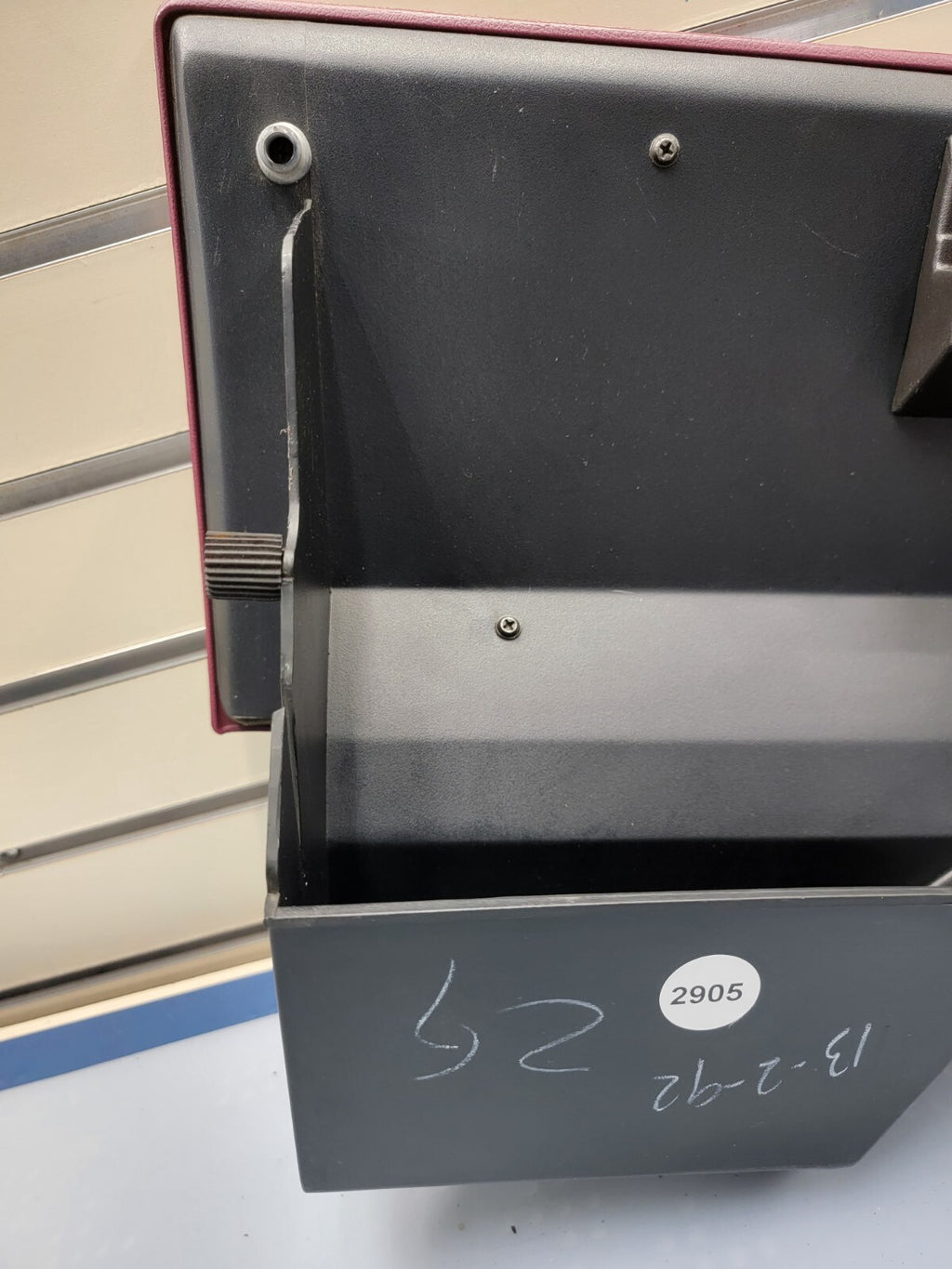 🔥1995-1997 Ford Crown Victoria Glove Box Burgundy w/ Hinge OEM 64269